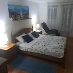 Matanov Dvorac * Тисно